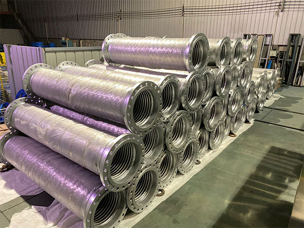 ����ܛ��